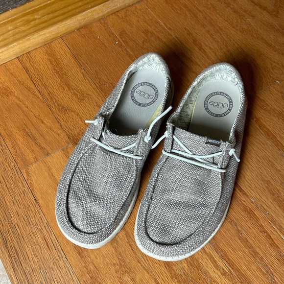 Hey Dude Tan Beige Wendy Shoes Size 8 - Picture 1 of 6